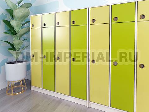 Оснащение детских садов, Шкафы, Шкаф 4-х секционный с антресолью на цоколе ШР-007-4